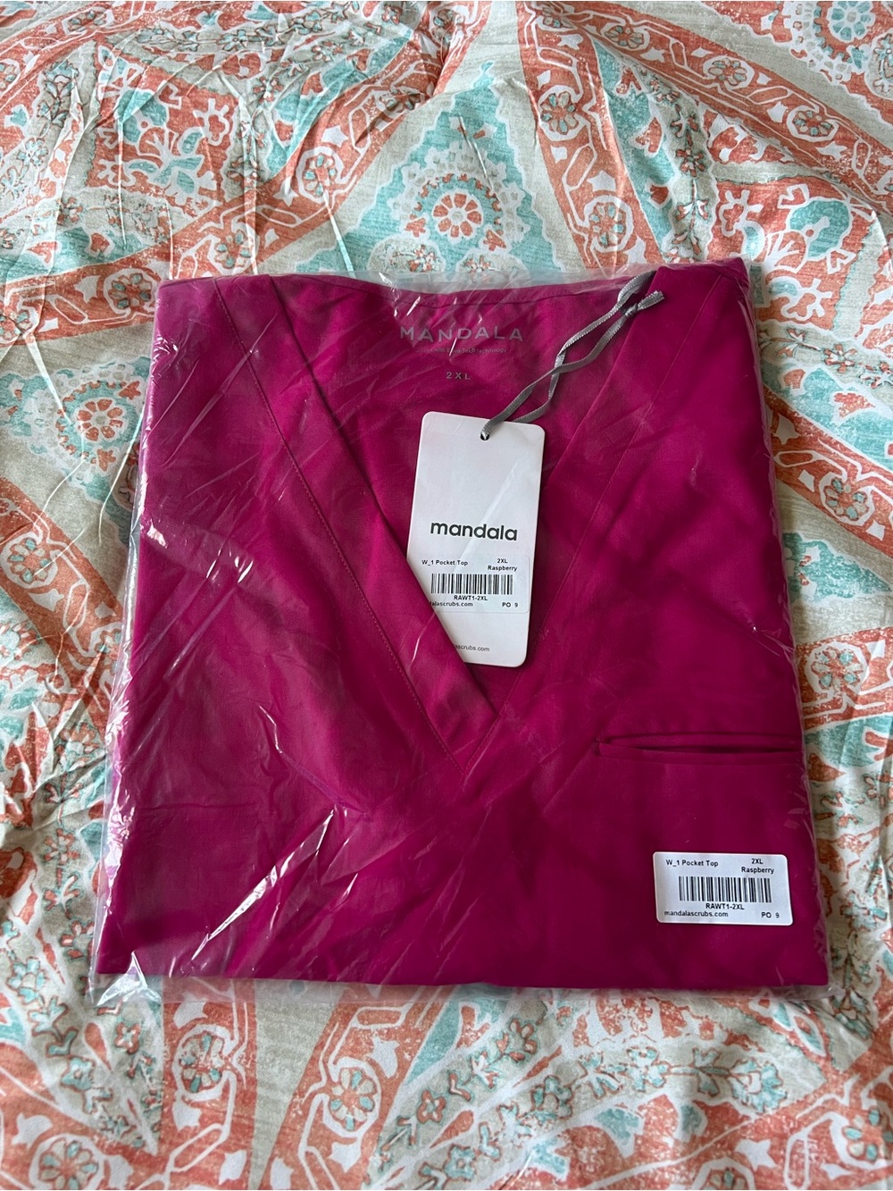 NWT Mandala Raspberry Scrub Set - Picture 7 of 10